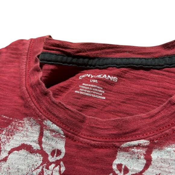 DKNY Jeans Skull Winged Dagger Tribal T-shirt - Picture 4 of 4